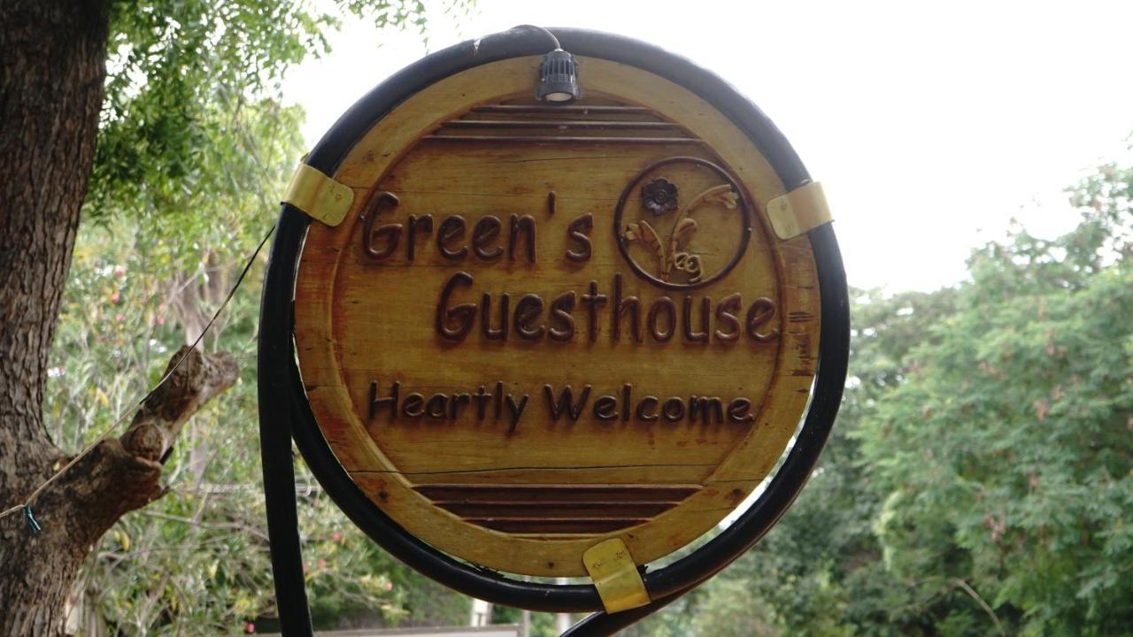 Green's Guest House Auroville Extérieur photo